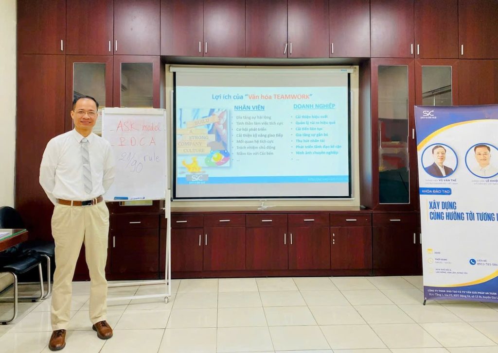 Giảng viên Lê Khiêm chia sẻ Lợi ích của "Văn hóa TeamWork"