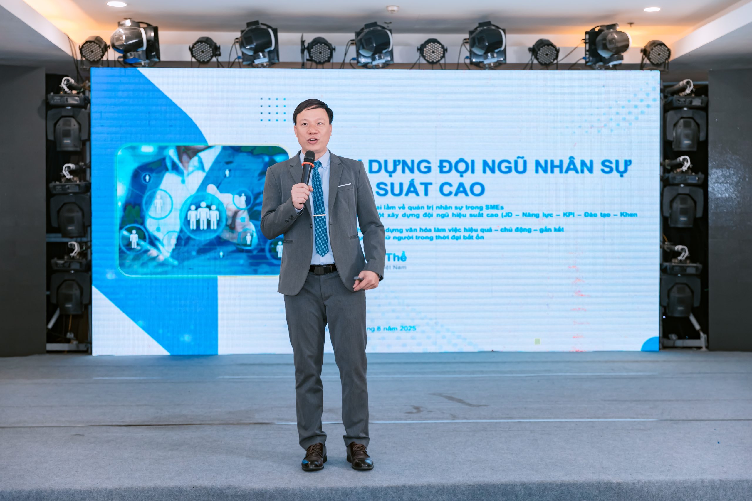 SIC Việt Nam_Quản trị nhân sự