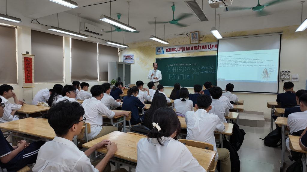 Lãnh đạo bản thân, nền tảng thành công trong thời đại bất định